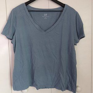 Gap Vintage v-neck tee